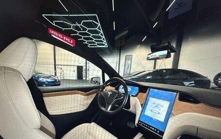 Tesla Model X I, 2019 год, 4 000 000 рублей, 17 фотография