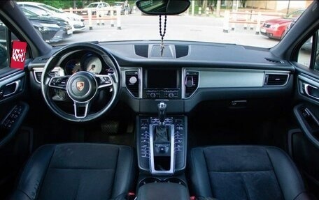 Porsche Macan I рестайлинг, 2014 год, 2 310 000 рублей, 12 фотография