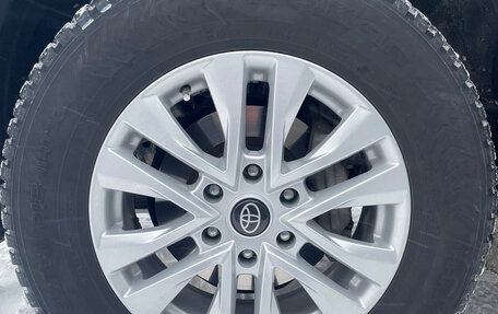 Toyota Land Cruiser Prado 150 рестайлинг 2, 2021 год, 5 820 000 рублей, 19 фотография