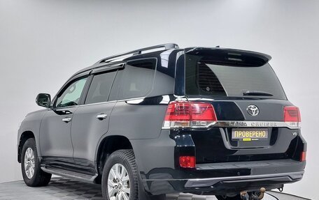 Toyota Land Cruiser 200, 2017 год, 6 400 000 рублей, 7 фотография