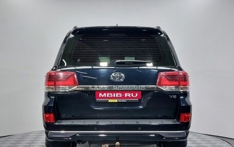 Toyota Land Cruiser 200, 2017 год, 6 400 000 рублей, 6 фотография