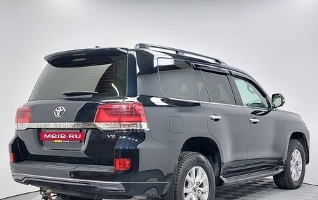 Toyota Land Cruiser 200, 2017 год, 6 400 000 рублей, 5 фотография