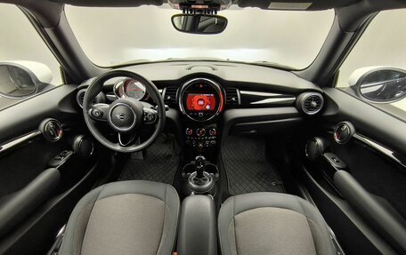 MINI Hatch, 2020 год, 2 195 600 рублей, 7 фотография