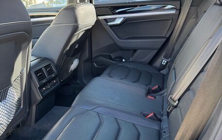 Volkswagen Touareg III, 2018 год, 5 350 000 рублей, 5 фотография