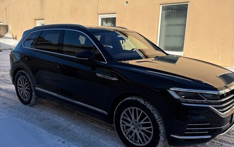 Volkswagen Touareg III, 2018 год, 5 350 000 рублей, 9 фотография