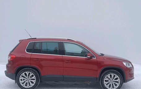 Volkswagen Tiguan I, 2010 год, 1 069 000 рублей, 4 фотография