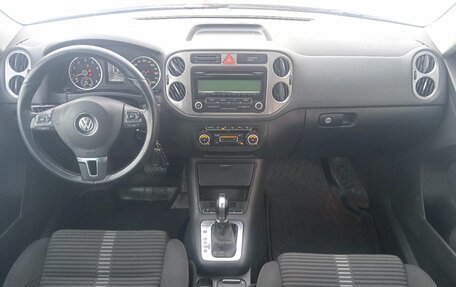 Volkswagen Tiguan I, 2010 год, 1 069 000 рублей, 12 фотография