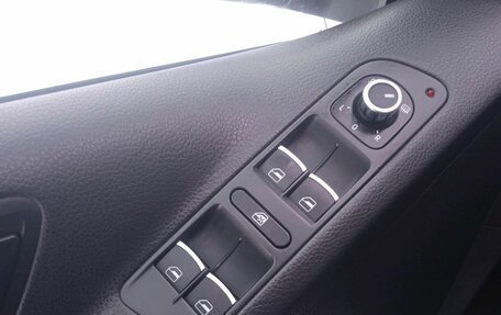 Volkswagen Tiguan I, 2010 год, 1 069 000 рублей, 16 фотография