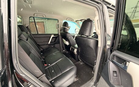 Toyota Land Cruiser Prado 150 рестайлинг 2, 2011 год, 2 650 000 рублей, 7 фотография