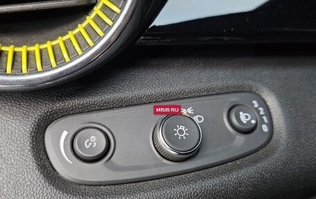 Chevrolet Trax, 2023 год, 1 914 000 рублей, 10 фотография