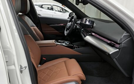 BMW 5 серия, 2025 год, 8 520 548 рублей, 11 фотография