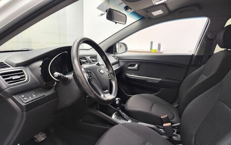 KIA Rio III рестайлинг, 2016 год, 999 000 рублей, 19 фотография