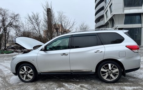 Nissan Pathfinder, 2014 год, 1 670 000 рублей, 1 фотография
