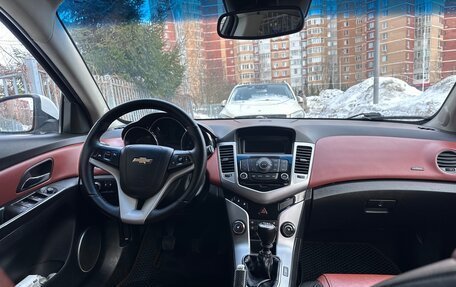 Chevrolet Cruze II, 2011 год, 650 000 рублей, 9 фотография