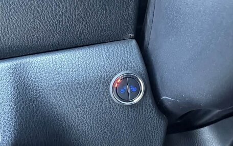 Toyota Yaris XP150 рестайлинг, 2022 год, 1 430 000 рублей, 10 фотография