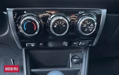 Toyota Yaris XP150 рестайлинг, 2022 год, 1 430 000 рублей, 11 фотография