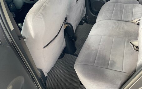 Toyota Ist II, 2007 год, 850 000 рублей, 10 фотография