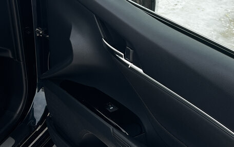 Toyota Camry, 2018 год, 2 600 000 рублей, 10 фотография