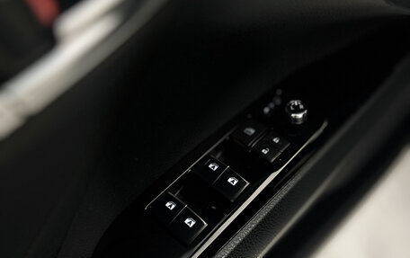 Toyota Camry, 2018 год, 2 600 000 рублей, 17 фотография