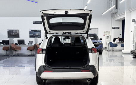 Toyota RAV4, 2025 год, 4 250 000 рублей, 29 фотография