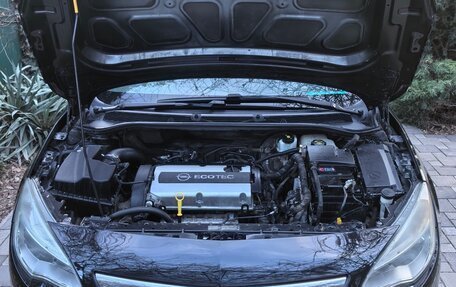 Opel Astra J, 2011 год, 770 000 рублей, 10 фотография