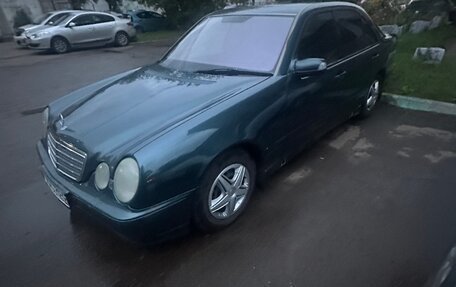 Mercedes-Benz E-Класс, 1999 год, 650 000 рублей, 6 фотография