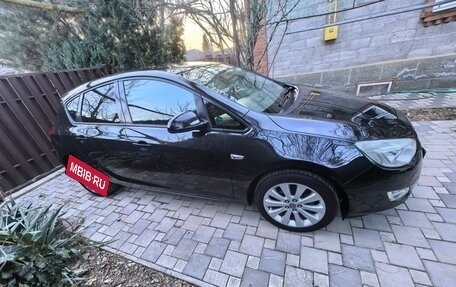 Opel Astra J, 2011 год, 770 000 рублей, 11 фотография