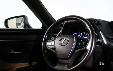 Lexus ES VII, 2019 год, 3 890 000 рублей, 13 фотография