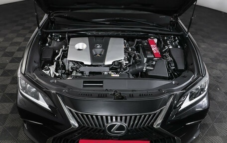 Lexus ES VII, 2019 год, 3 890 000 рублей, 9 фотография