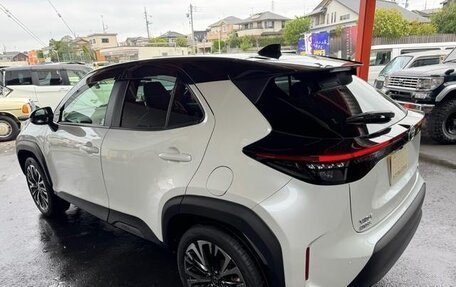 Toyota Yaris Cross, 2022 год, 1 450 000 рублей, 4 фотография