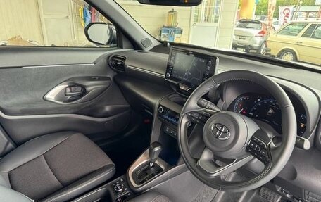 Toyota Yaris Cross, 2022 год, 1 450 000 рублей, 11 фотография