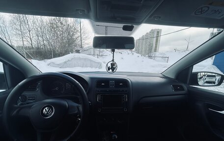 Volkswagen Polo VI (EU Market), 2018 год, 1 100 000 рублей, 11 фотография