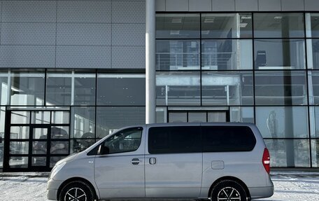 Hyundai Grand Starex Grand Starex I рестайлинг 2, 2016 год, 2 205 000 рублей, 3 фотография