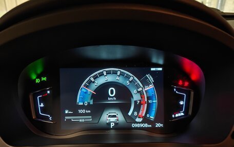 Mitsubishi Montero Sport, 2022 год, 3 900 000 рублей, 6 фотография