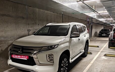 Mitsubishi Montero Sport, 2022 год, 3 900 000 рублей, 4 фотография