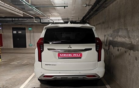 Mitsubishi Montero Sport, 2022 год, 3 900 000 рублей, 2 фотография