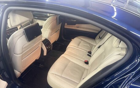 BMW 7 серия, 2015 год, 2 630 000 рублей, 11 фотография