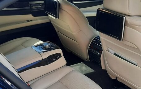 BMW 7 серия, 2015 год, 2 630 000 рублей, 12 фотография