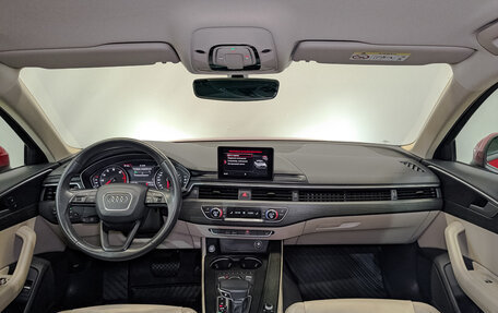 Audi A4, 2019 год, 2 450 000 рублей, 14 фотография