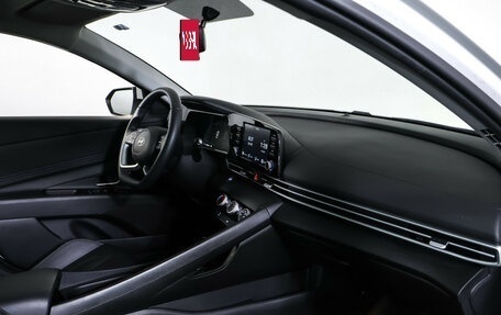 Hyundai Elantra, 2023 год, 2 180 000 рублей, 11 фотография