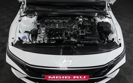 Hyundai Elantra, 2023 год, 2 180 000 рублей, 9 фотография