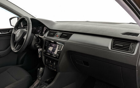 Skoda Rapid I, 2018 год, 1 400 000 рублей, 13 фотография