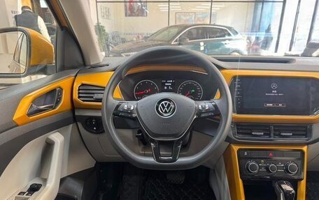 Volkswagen T-Cross I, 2021 год, 1 740 548 рублей, 14 фотография