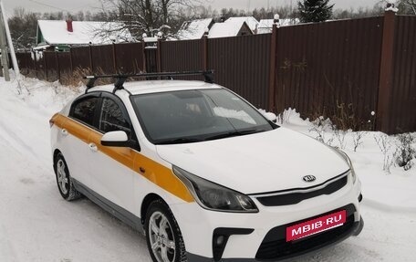 KIA Rio IV, 2018 год, 1 100 000 рублей, 2 фотография