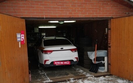 KIA Rio IV, 2018 год, 1 100 000 рублей, 4 фотография