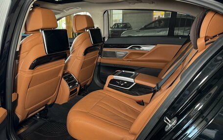 BMW 7 серия, 2020 год, 6 989 000 рублей, 12 фотография