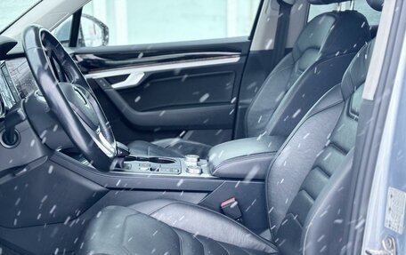 Volkswagen Touareg III, 2018 год, 4 350 000 рублей, 7 фотография