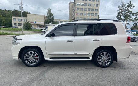 Toyota Land Cruiser 200, 2016 год, 6 999 999 рублей, 11 фотография