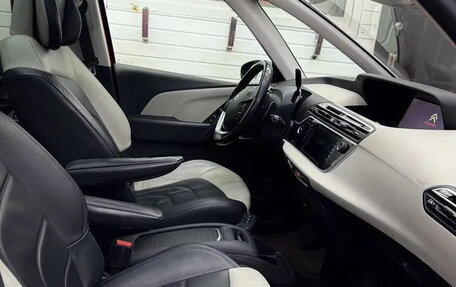 Citroen C4 Picasso II рестайлинг, 2016 год, 1 599 000 рублей, 11 фотография