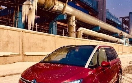 Citroen C4 Picasso II рестайлинг, 2016 год, 1 599 000 рублей, 2 фотография